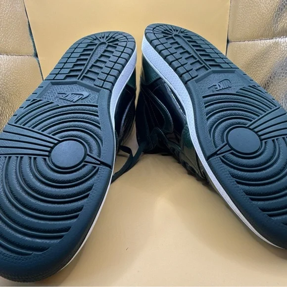 Size 8 (M)-Nike Air Jordan 1 High OG “Anti-Gravity Machine”332550-300 - Preowned - Picture 15 of 15